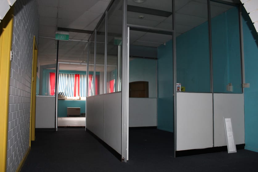 Click to view all images Upstairs/264a HIgh Street Northcote VIC 3070 - Image 2
