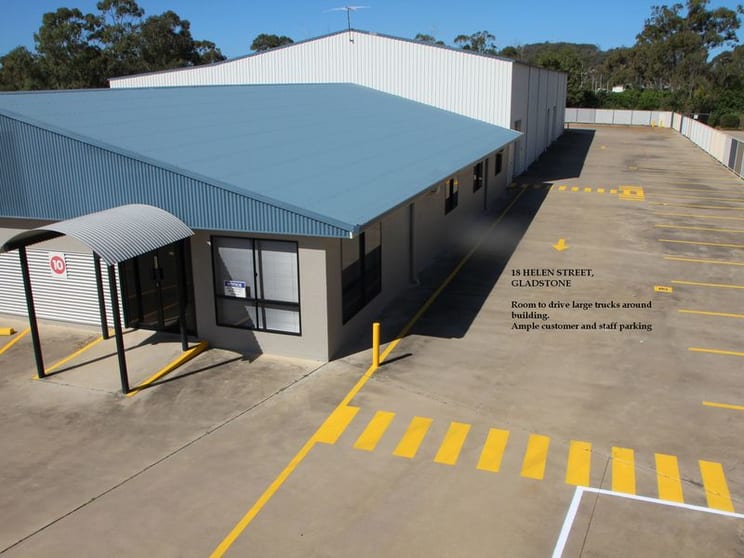 Click to view all images 18 HELEN STREET Clinton QLD 4680 - Image 2