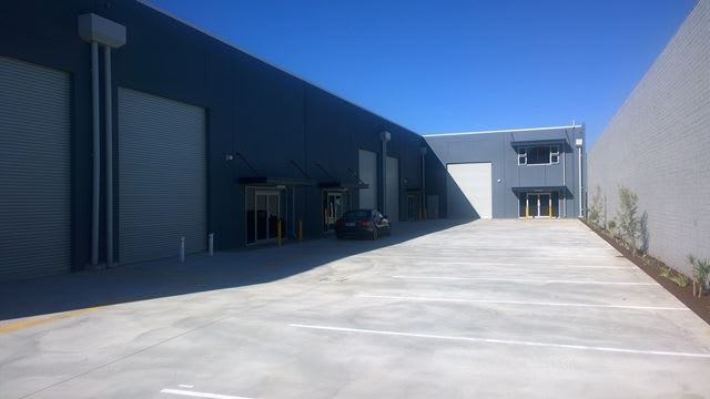 Click to view all images 5/17 Port Pirie Street Bibra Lake WA 6163 - Image 2