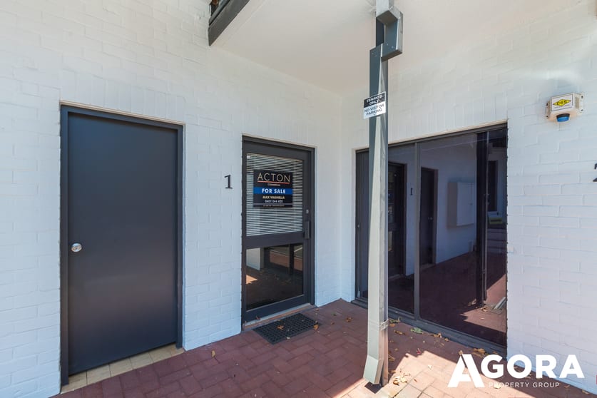 Click to view all images 1,194 Scarborough Beach Road Mount Hawthorn WA 6016 - Image 2