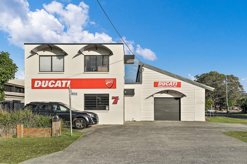 Click to view all images 7 Banksia Place Byron Bay NSW 2481 - Image 3