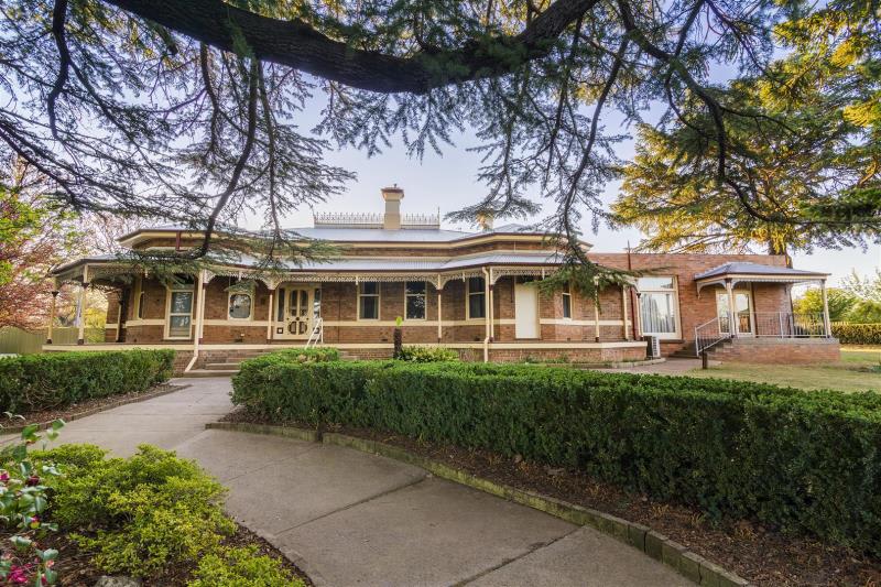 Click to view all images 47-49 Hill Street Orange NSW 2800 - Image 1