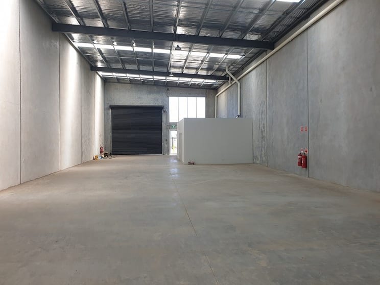 Click to view all images 6/89 Eucumbene Drive Ravenhall VIC 3023 - Image 3