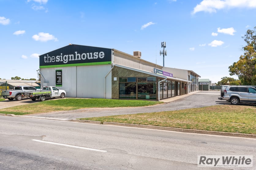 Click to view all images 1/70 How Road Aldinga Beach SA 5173 - Image 1
