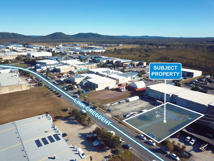 Click to view all images 27 Link Crescent Coolum Beach QLD 4573 - Image 2