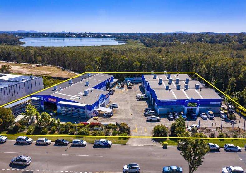 Click to view all images 14 & 16 Venture Drive Noosaville QLD 4566 - Image 1