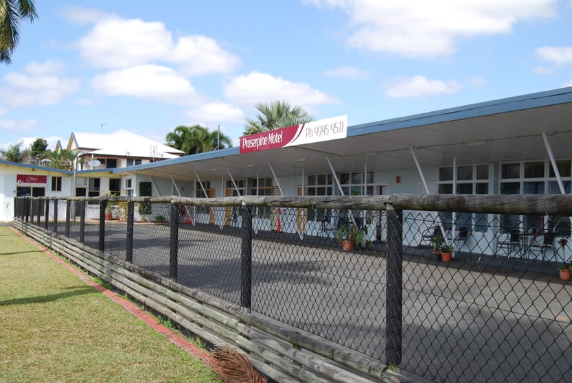 Click to view all images 32 - 36 Herbert Street, Proserpine Motel Proserpine QLD 4800 - Image 2