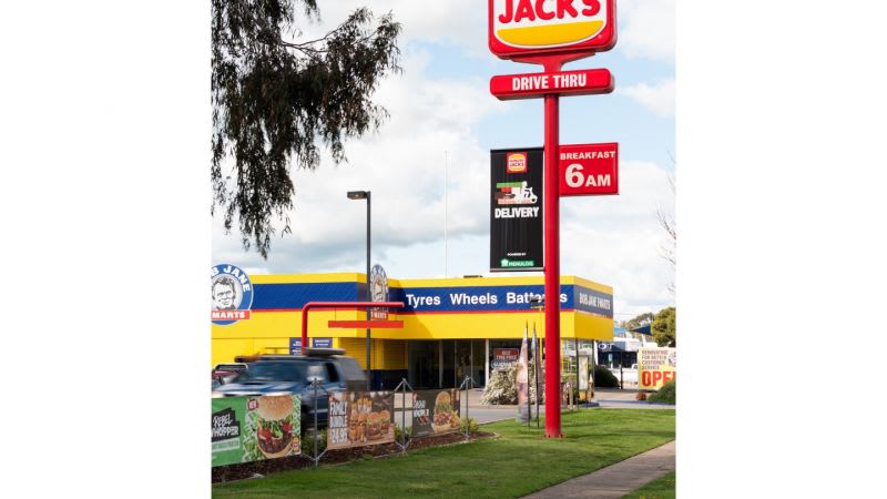 Click to view all images 7-23 Hammond Street East Wagga Wagga NSW 2650 - Image 3