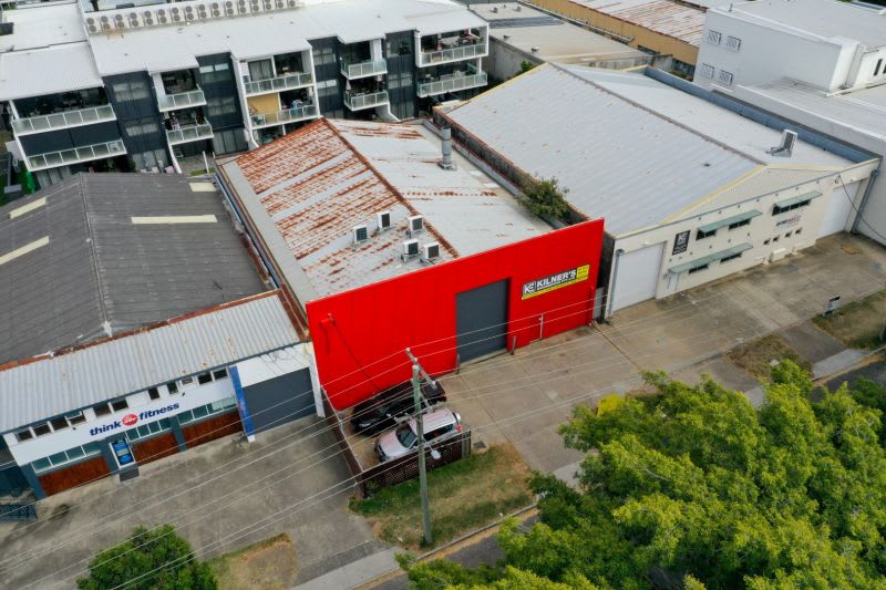 Click to view all images 41 Godwin Street Bulimba QLD 4171 - Image 3