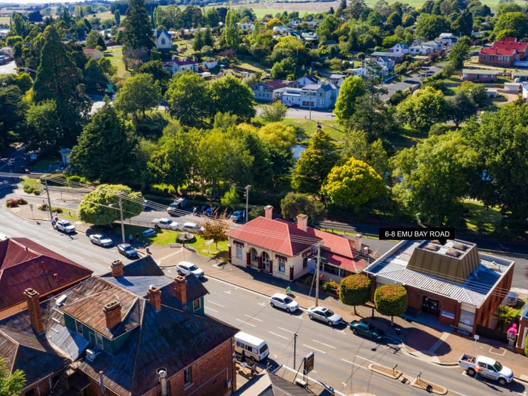 Click to view all images 3&4/6-8 Emu Bay Road Deloraine TAS 7304 - Image 2