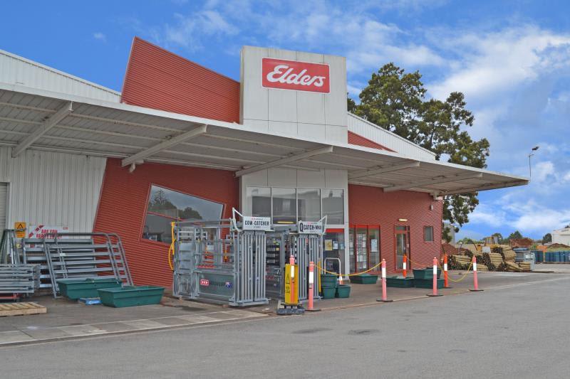 Click to view all images Whole property/80 George Street Scottsdale TAS 7260 - Image 1