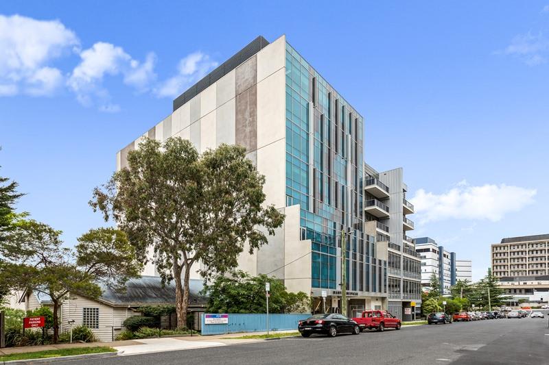 Click to view all images 12 Martin Street Heidelberg VIC 3084 - Image 3