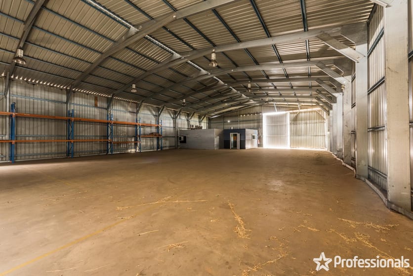 Click to view all images 6 Guidara / St Angelo Webberton WA 6530 - Image 1