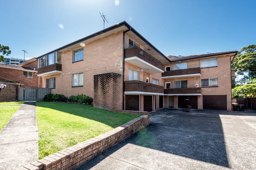 Click to view all images 5-7 Woids Avenue Hurstville NSW 2220 - Image 3
