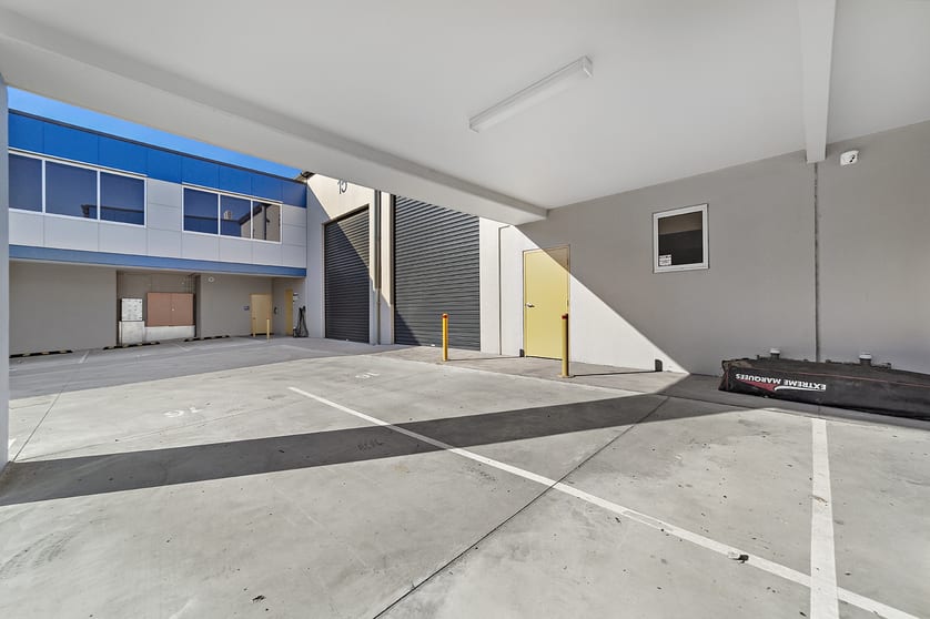 Click to view all images Unit 16/35 Five Islands Road Port Kembla NSW 2505 - Image 3