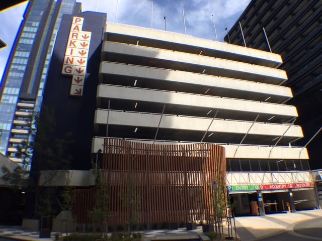 Click to view all images 592/11 Daly Street South Yarra VIC 3141 - Image 3
