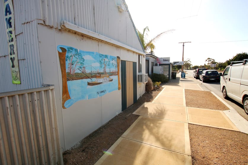 Click to view all images 7 Fourth Street Morgan SA 5320 - Image 3