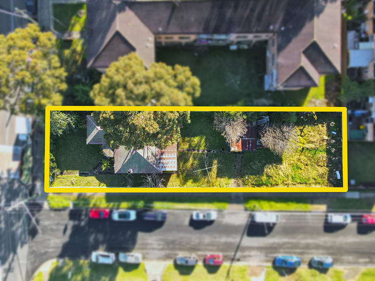 Click to view all images 102 Broomfield Street Cabramatta NSW 2166 - Image 2