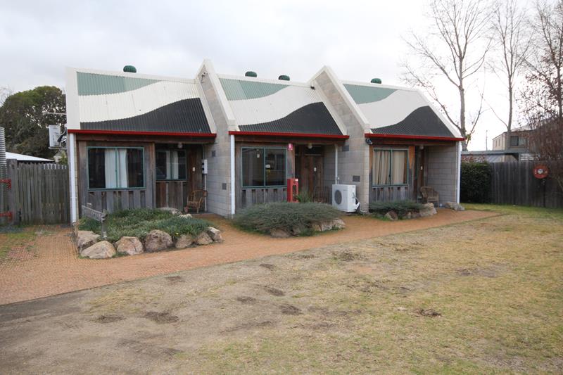 Click to view all images 80 High Street Stanthorpe QLD 4380 - Image 3
