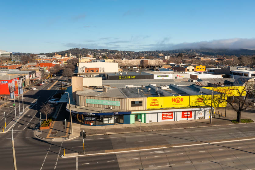 Click to view all images 418 Dean Street Albury NSW 2640 - Image 3