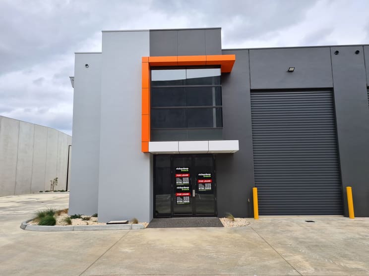 Click to view all images 52 Axis Crescent Dandenong South VIC 3175 - Image 3