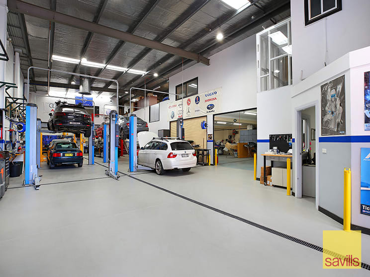Click to view all images 71 Burrows Road Alexandria NSW 2015 - Image 2