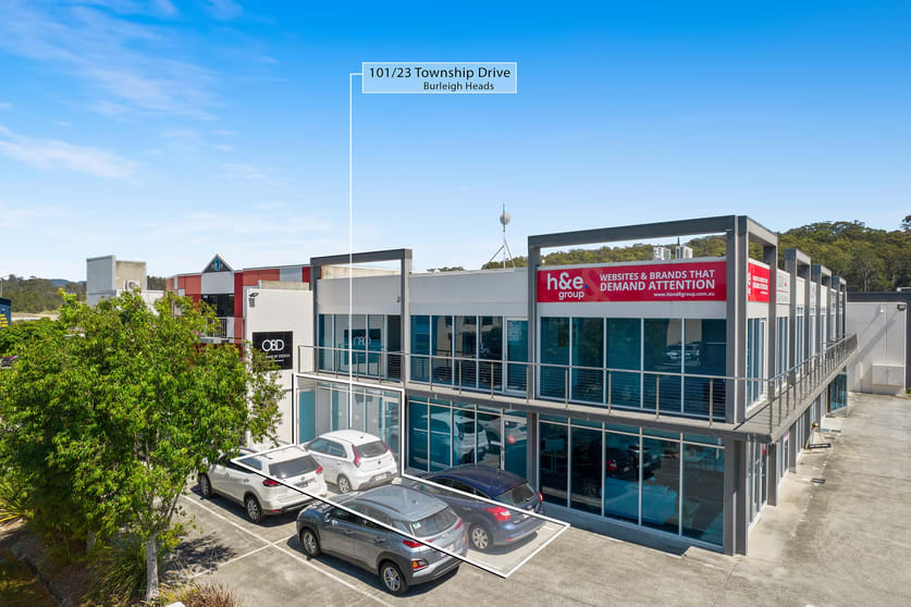 Click to view all images 101/23 Township Drive Burleigh Heads QLD 4220 - Image 2