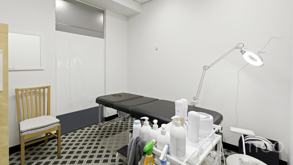 Click to view all images Suite 923/1 Queens Road Melbourne VIC 3004 - Image 1