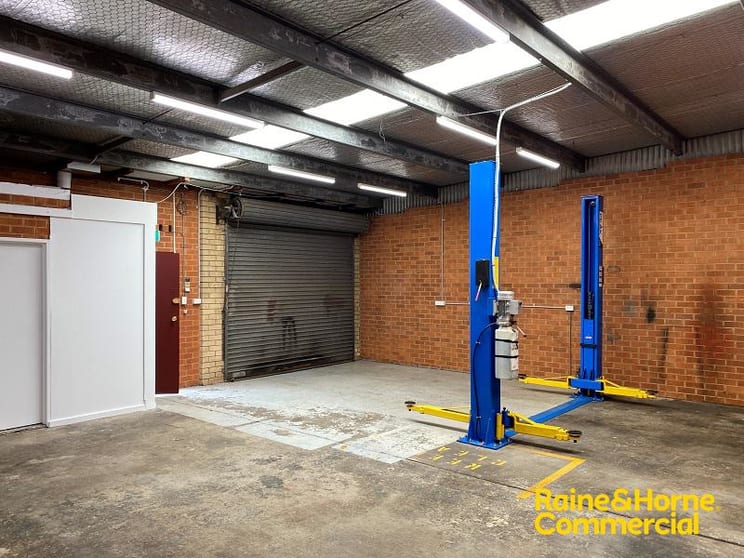 Click to view all images 23A/4 Louise Avenue Ingleburn NSW 2565 - Image 1