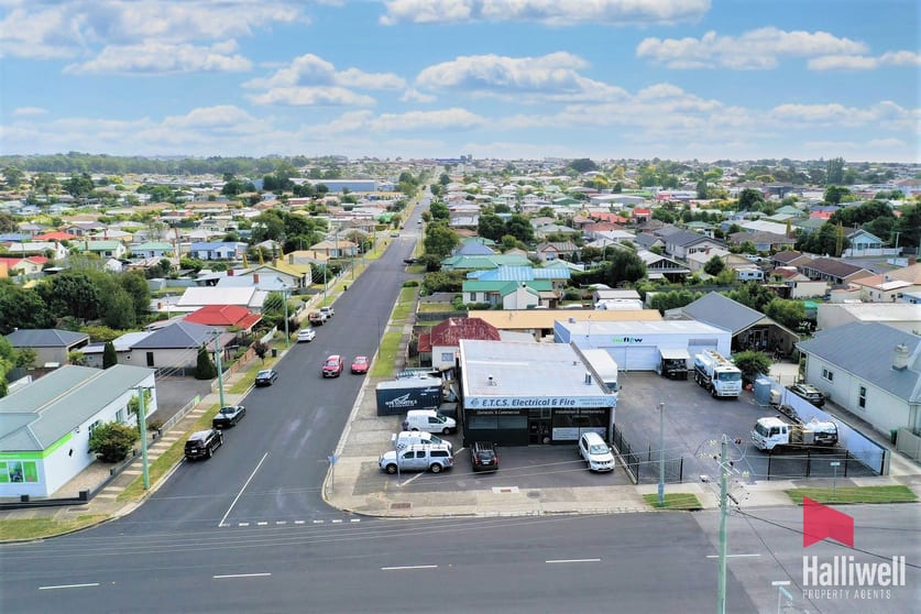 Click to view all images 22 Forbes Street Devonport TAS 7310 - Image 3