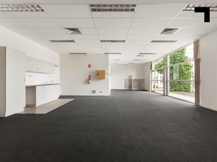 Click to view all images 9/1 The Promenade South Morang VIC 3752 - Image 2
