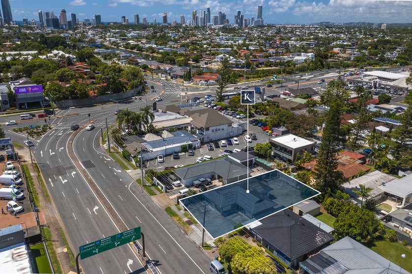 Click to view all images 10 Ashmore Road Bundall QLD 4217 - Image 2