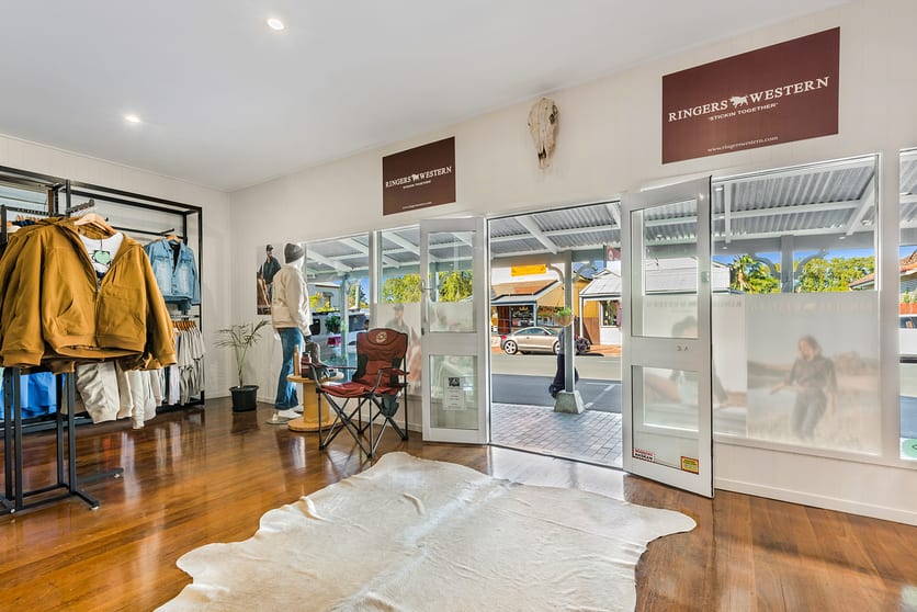 Click to view all images 2a Stevens Street Yandina QLD 4561 - Image 2