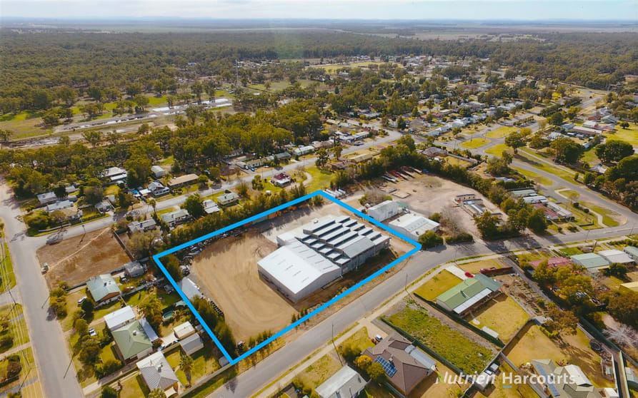 Click to view all images 17 Campbell Street Darlington Point NSW 2706 - Image 1