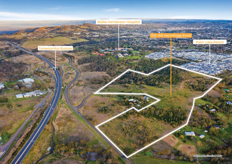 Click to view all images 150 Hermitage Road Cranley QLD 4350 - Image 1