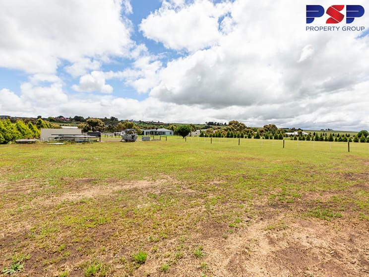 20 Viewbay Court Lovely Banks VIC 3213 - Image 2