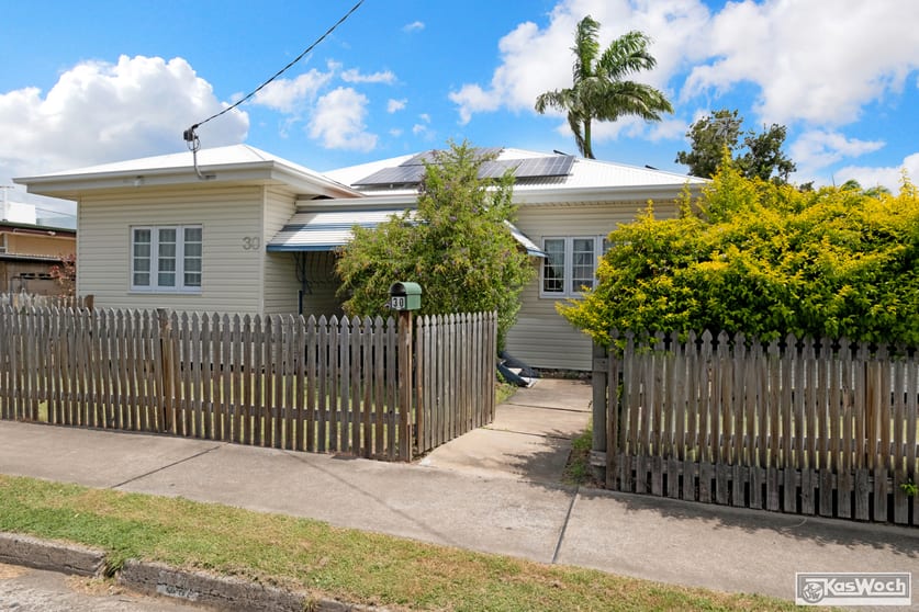 Click to view all images 30 Blanchard Street Berserker QLD 4701 - Image 3