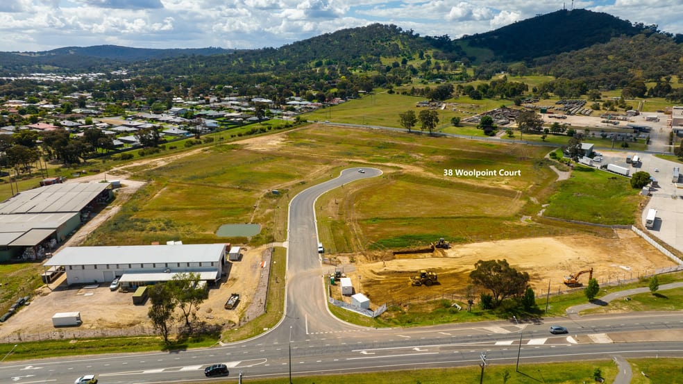 Click to view all images 38 Woolpoint Court Lavington NSW 2641 - Image 3