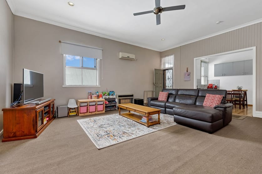 Click to view all images 533 Sydney Road Brunswick VIC 3056 - Image 1