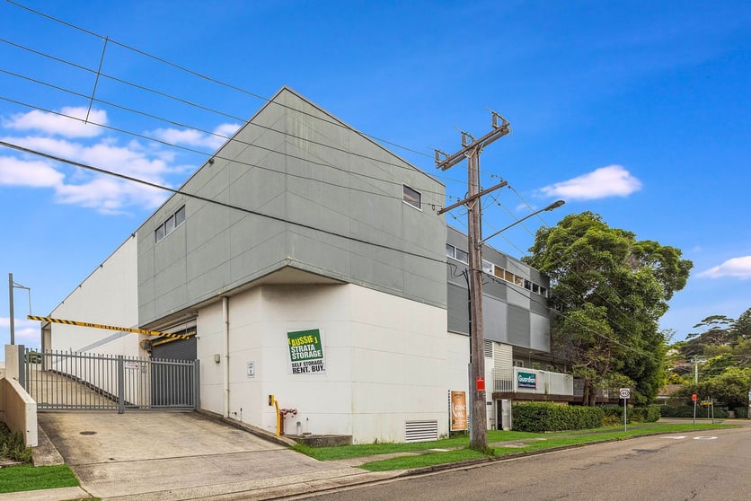 Click to view all images 18/4-8 Waine Street Freshwater NSW 2096 - Image 1