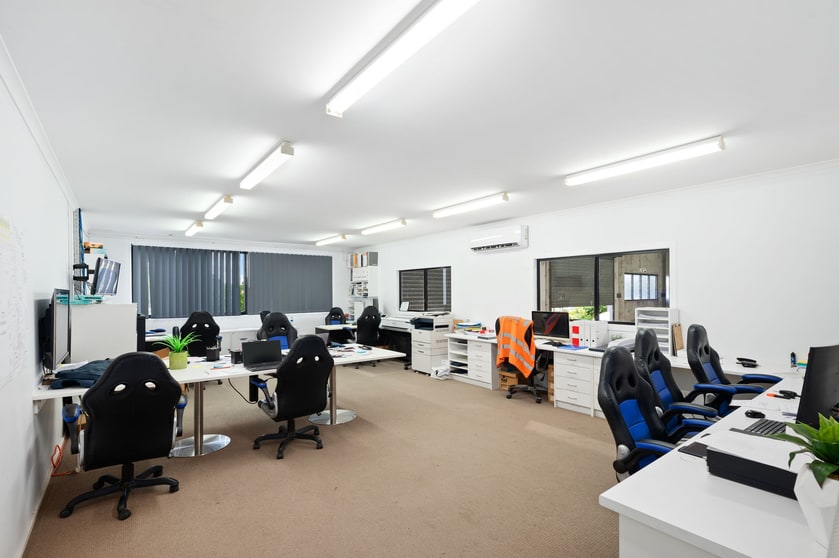 Click to view all images 80-82 Nestor Drive Meadowbrook QLD 4131 - Image 3