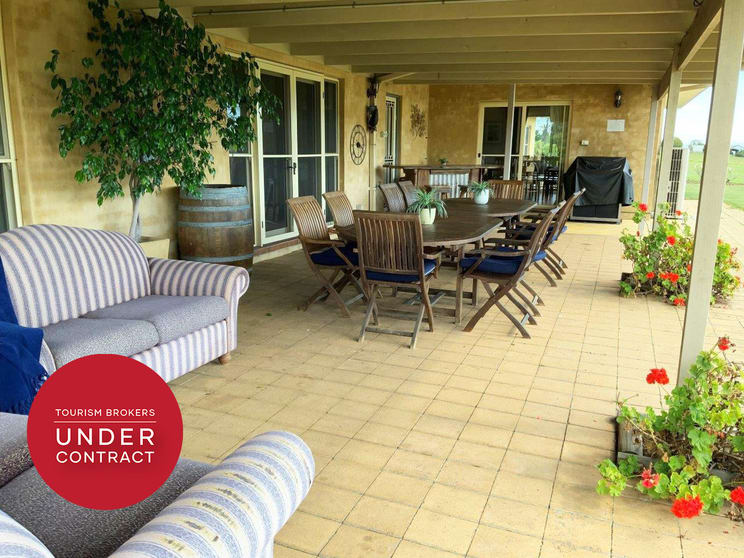 Click to view all images Lovedale NSW 2325 - Image 1