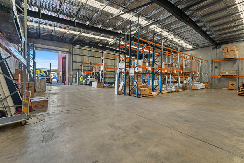 Click to view all images 44 Smith Street Capalaba QLD 4157 - Image 3