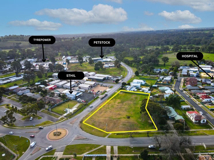 Click to view all images 69 HIGH STREET Seymour VIC 3660 - Image 2