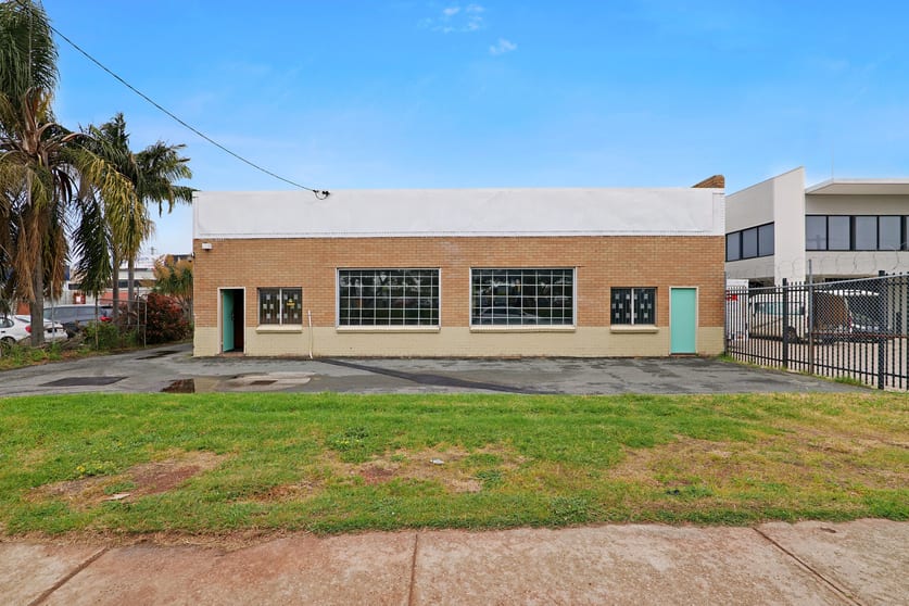Click to view all images 7 Sevenoaks Street Bentley WA 6102 - Image 1