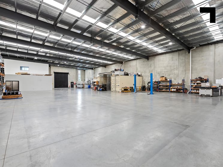 Click to view all images 36 Radnor Drive Deer Park VIC 3023 - Image 2