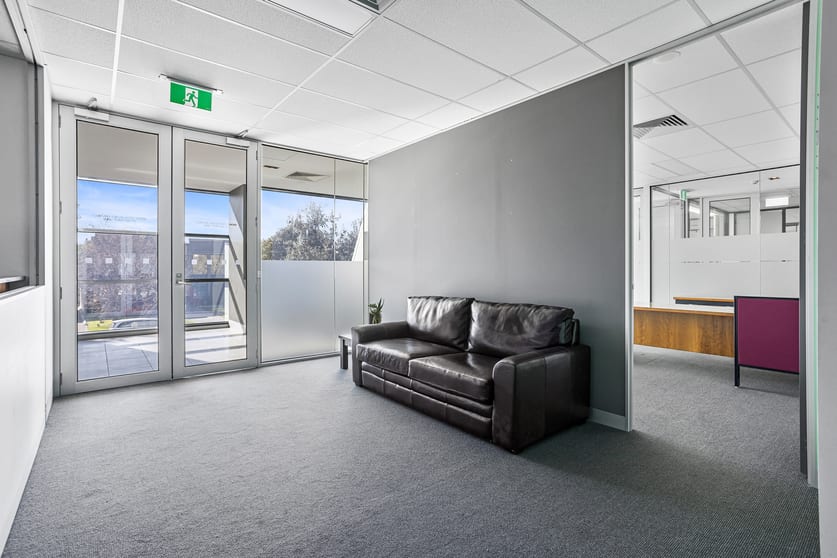Click to view all images 11/315 Main Street Mornington VIC 3931 - Image 2