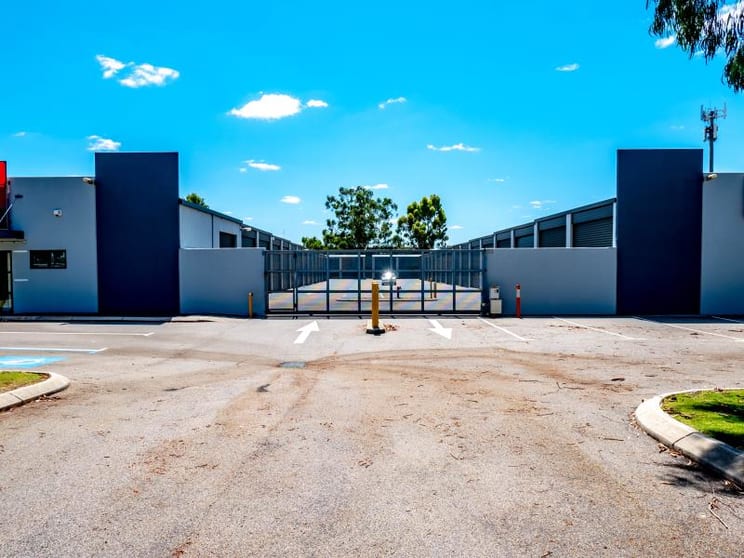 Click to view all images Unit 37/95 Robinson Avenue Belmont WA 6104 - Image 3