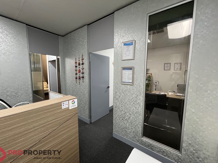 Click to view all images 14/15-21 Collier Road Morley WA 6062 - Image 3
