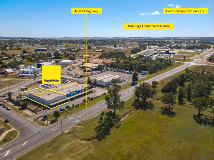 Click to view all images 1/16 Parkes Road Forbes NSW 2871 - Image 1